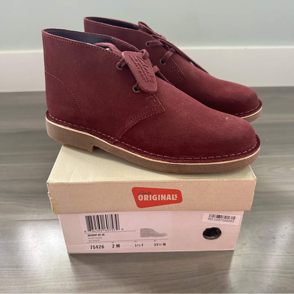 NEW Clarks Kids Desert Boot, Plum Suede, Size 2M
